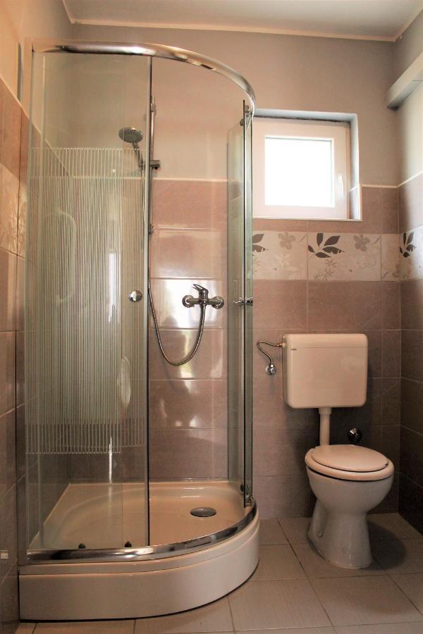 Apartmani Andrija イェゼラ エクステリア 写真