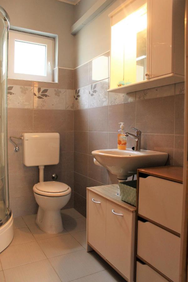 Apartmani Andrija イェゼラ エクステリア 写真